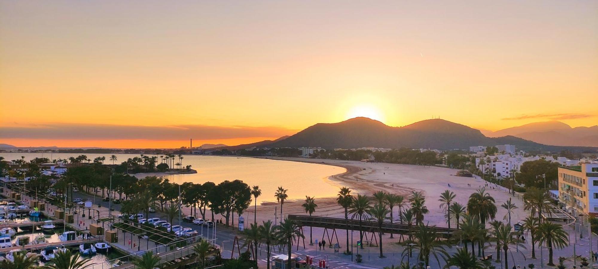 Tranquilo Apartamento Con Vistas Al Mar. Port de Alcudia  Екстер'єр фото
